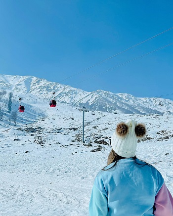 Enjoy the emersive of this ride in kashmir